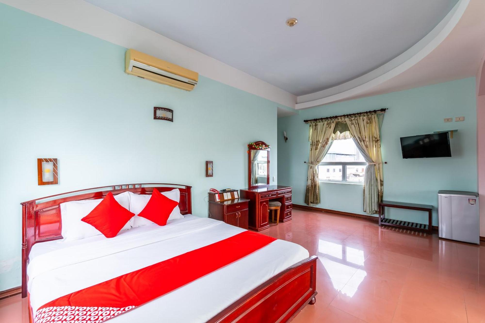 Hotel Super Oyo 266 Golden Gate Da Nang Exterior foto